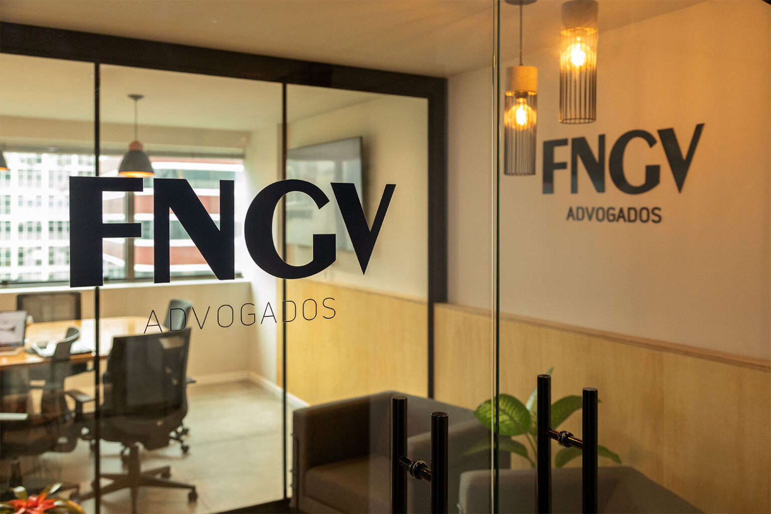 Entrada do escritório FNGV Advogados